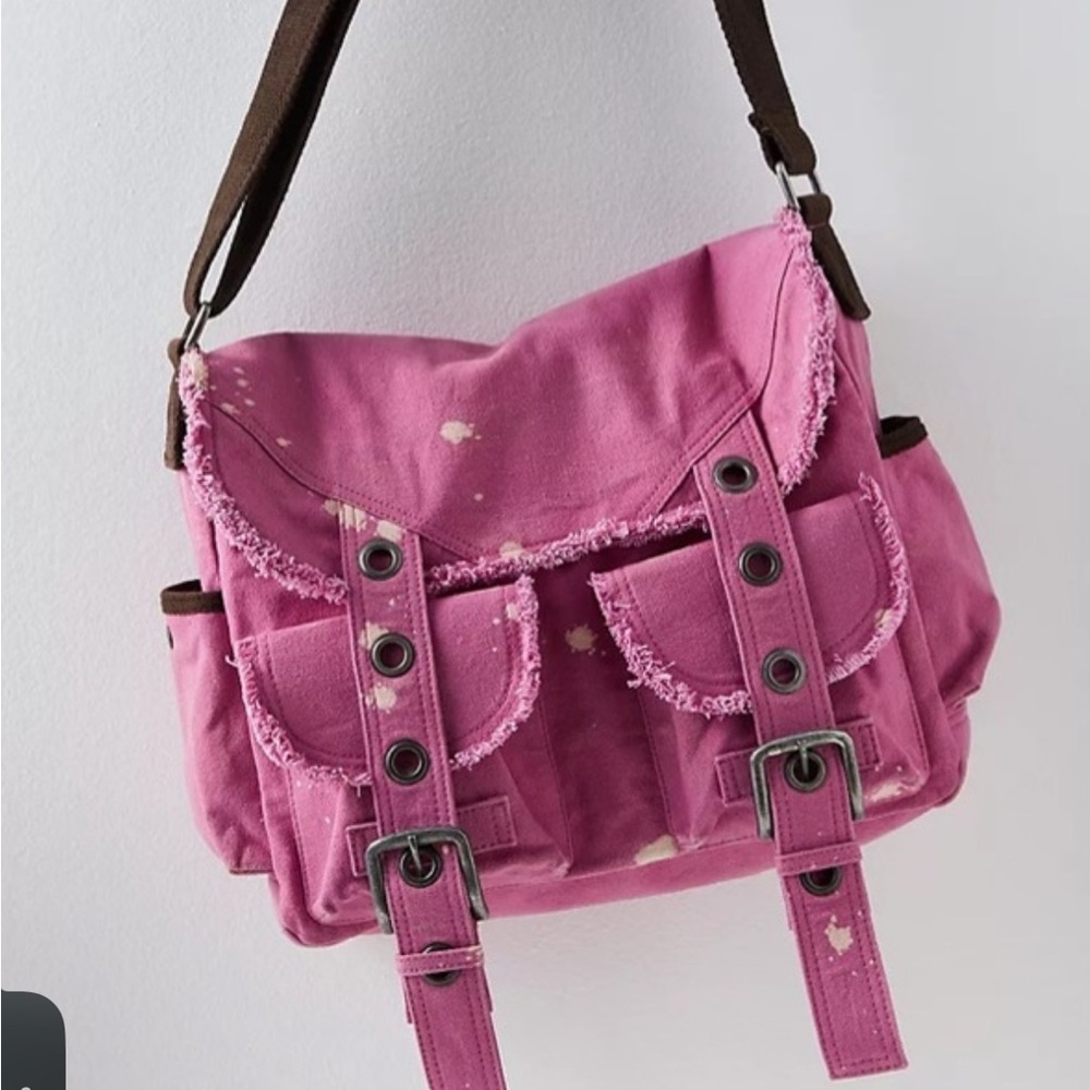 Free People Shadowboxer Messenger Bag $98 MSRP